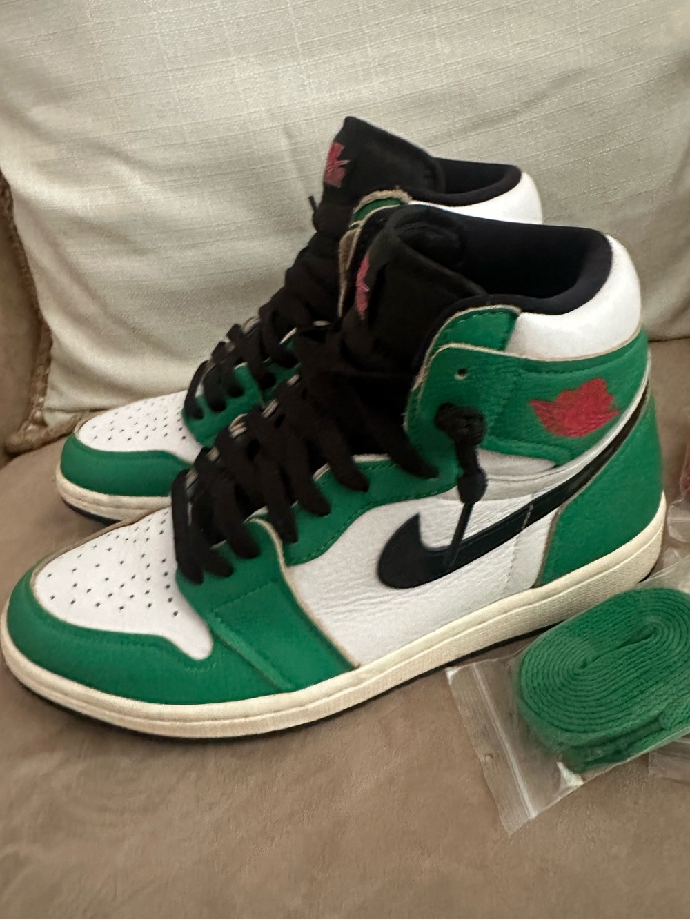 Nike Air Jordan 1 Retro High Lucky Green, Women Size 8.5